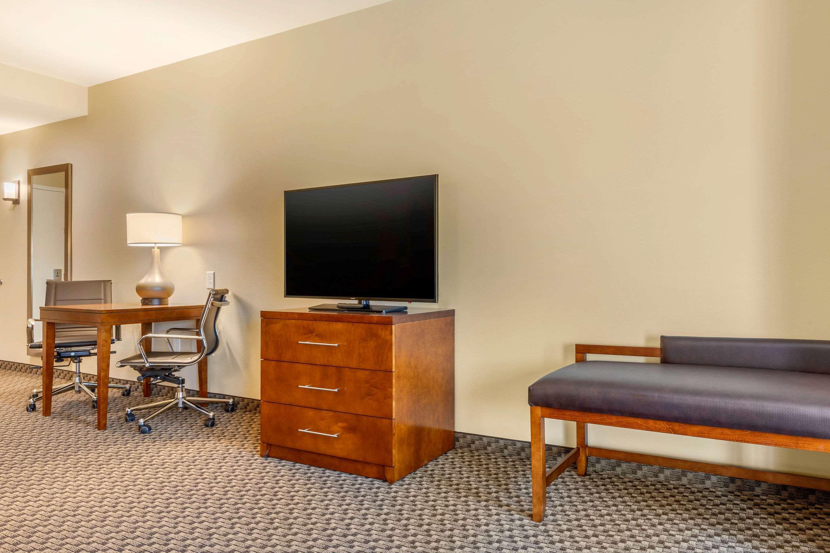 Comfort Inn & Suites Florence Bagian luar foto