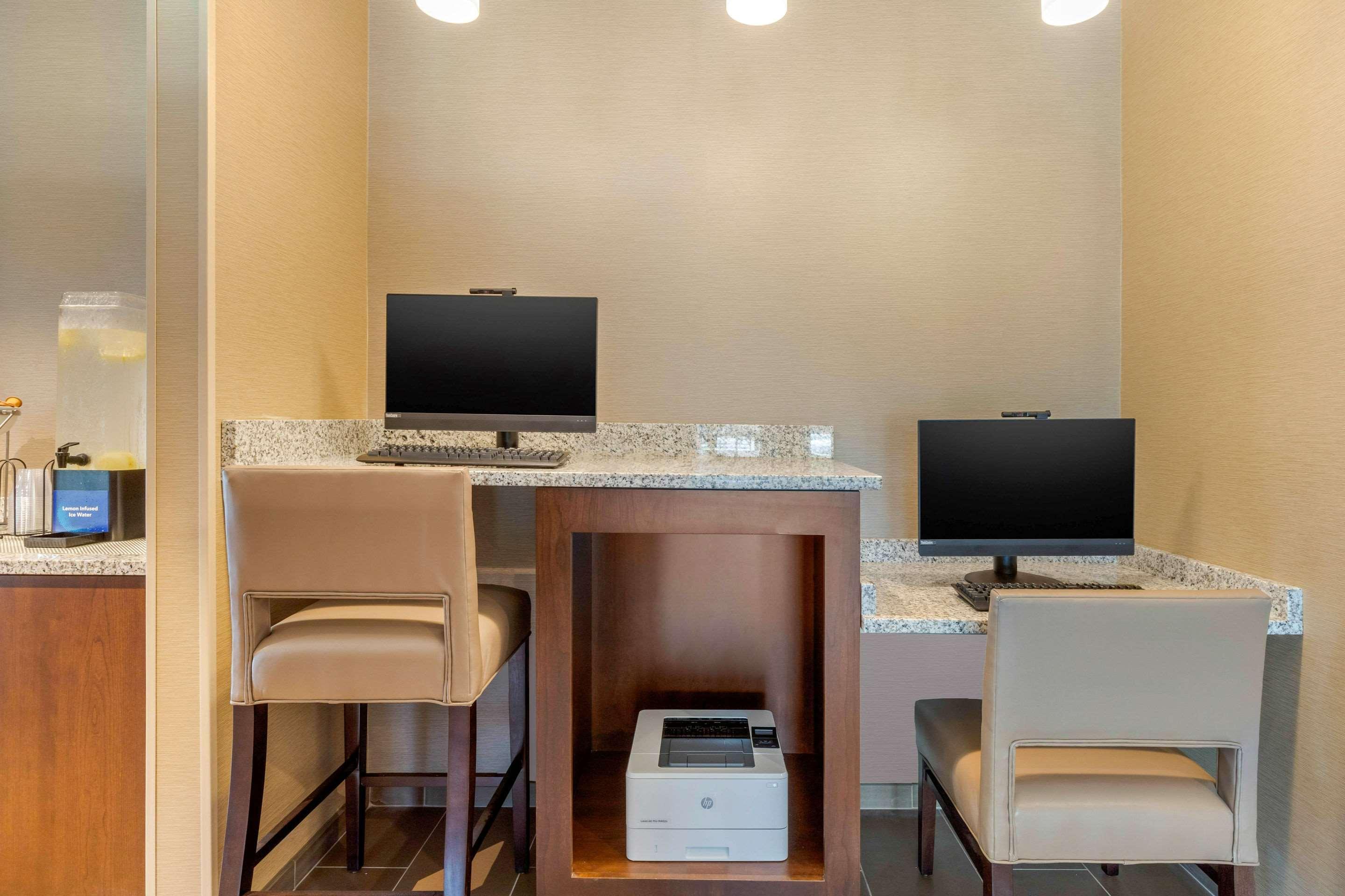 Comfort Inn & Suites Florence Bagian luar foto